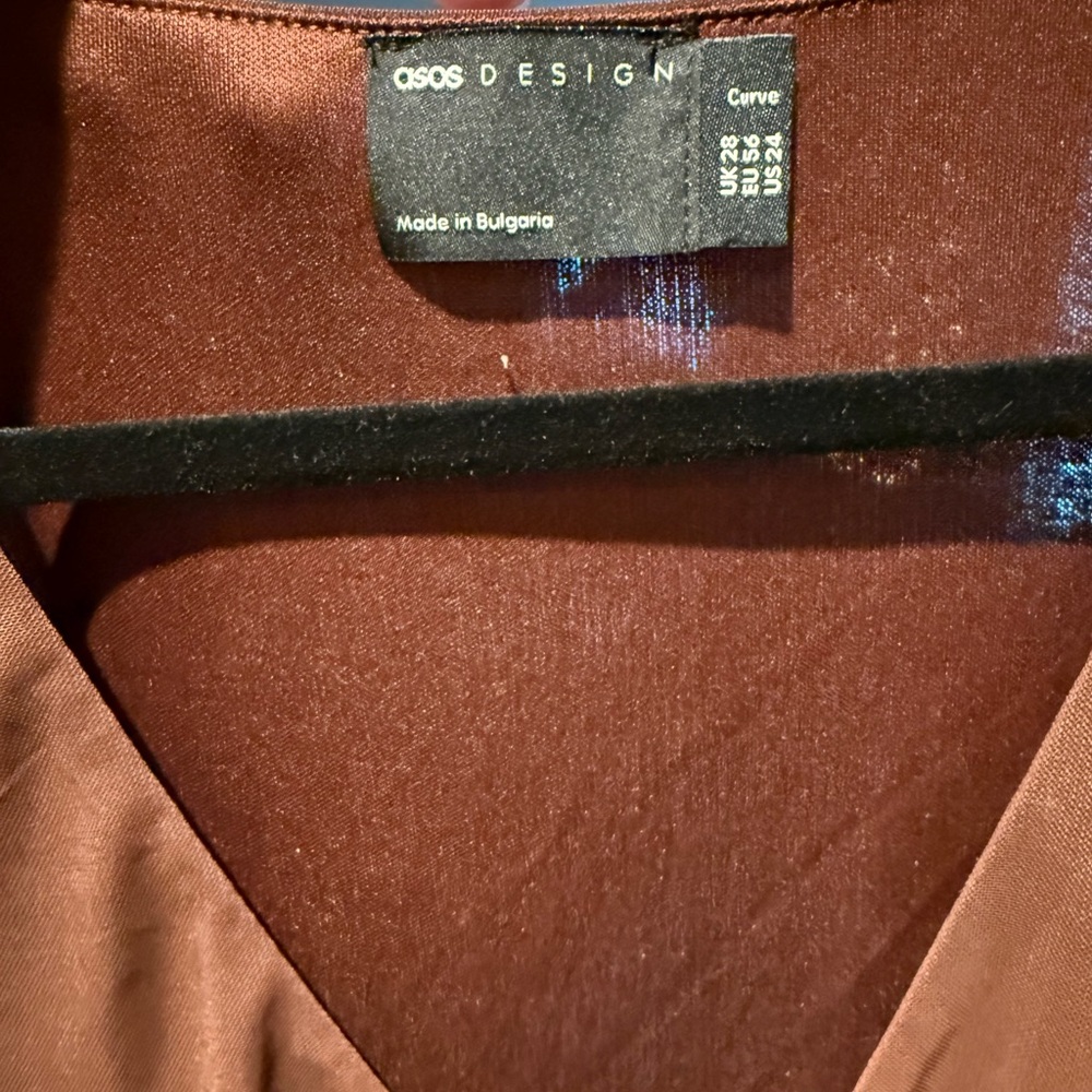 Elegant Brown V-Neck Top